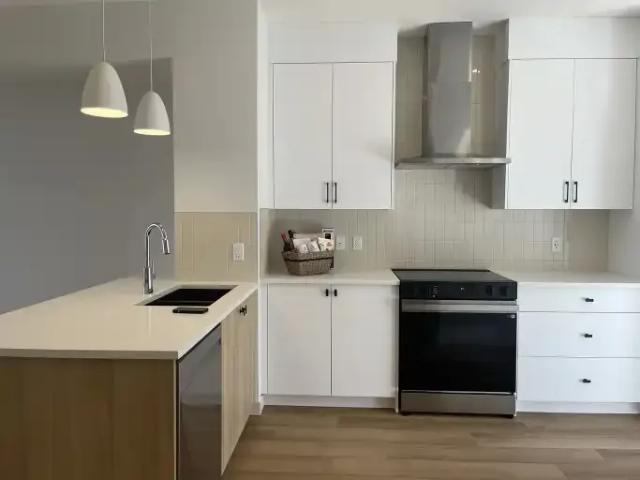 Townhouse for rent in Northwest, Alberta