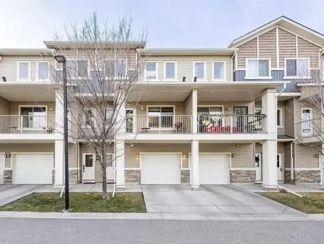Townhouse for rent in Northwest, Alberta