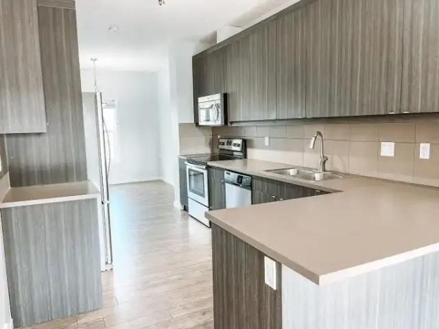 Townhouse for rent in Northwest, Alberta