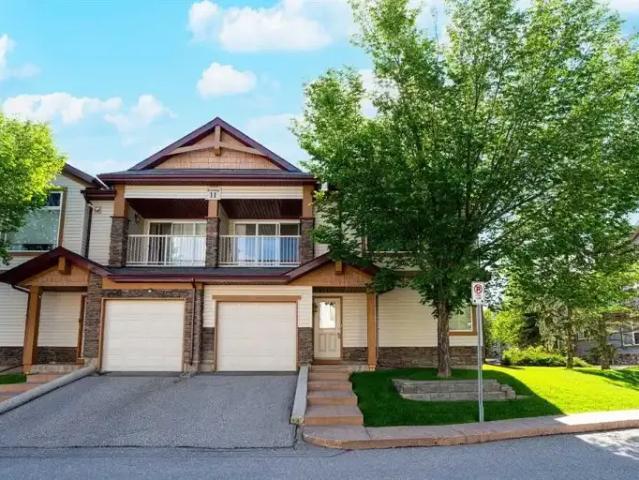 Townhouse for rent in Northwest, Alberta