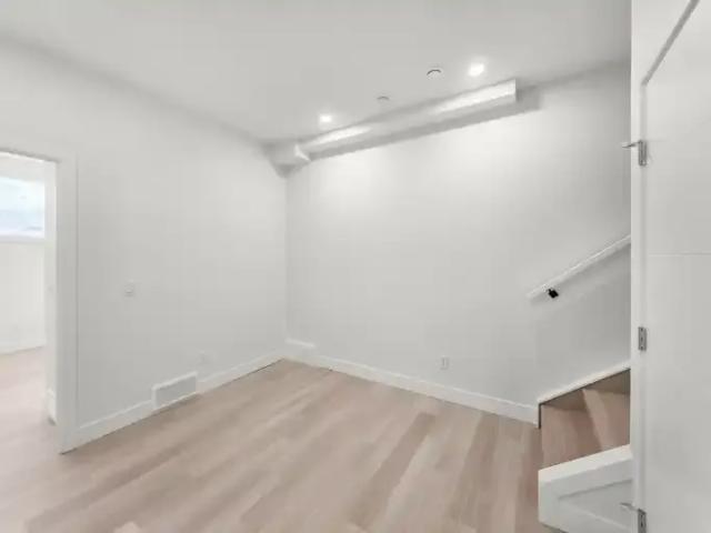 Townhouse for rent in Northwest, Alberta