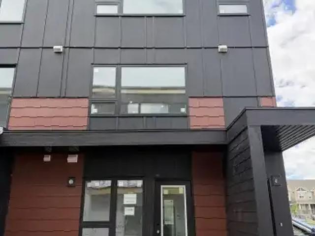 Townhouse for rent in Northwest, Alberta