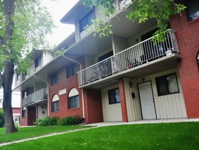 Townhouse for rent in Northwest, Alberta