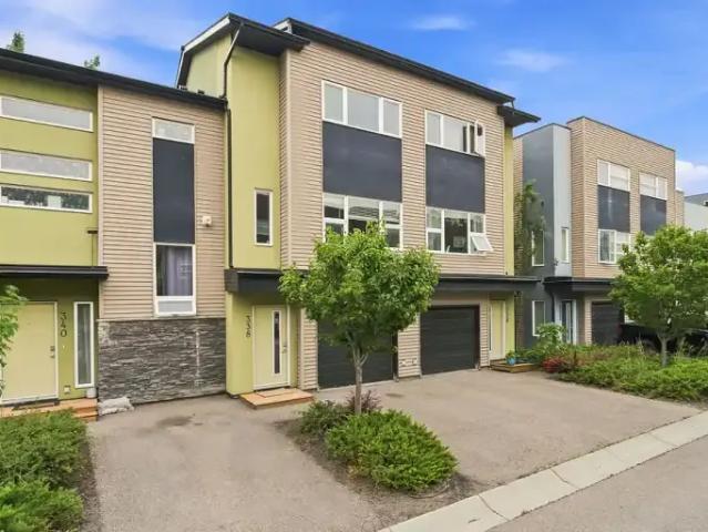 Townhouse for rent in Northwest, Alberta