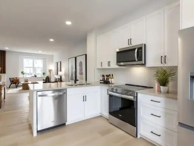 Townhouse for rent in Northwest, Alberta