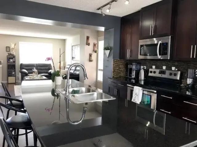 Townhouse for rent in Northwest, Alberta