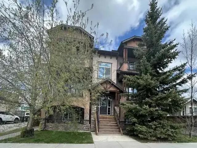 Townhouse for rent in Northwest, Alberta