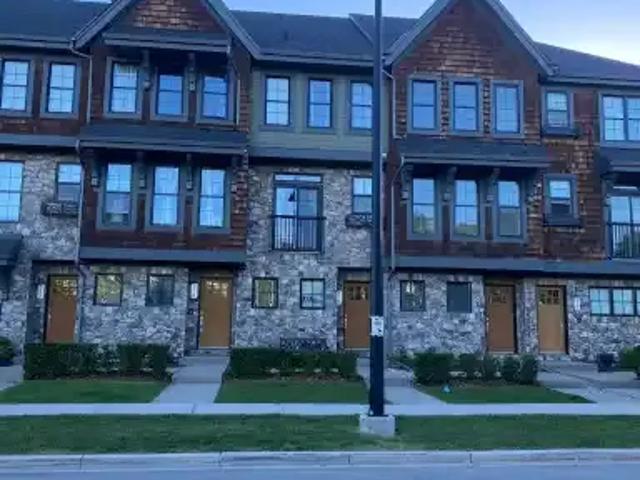 Townhouse for rent in Northwest, Alberta