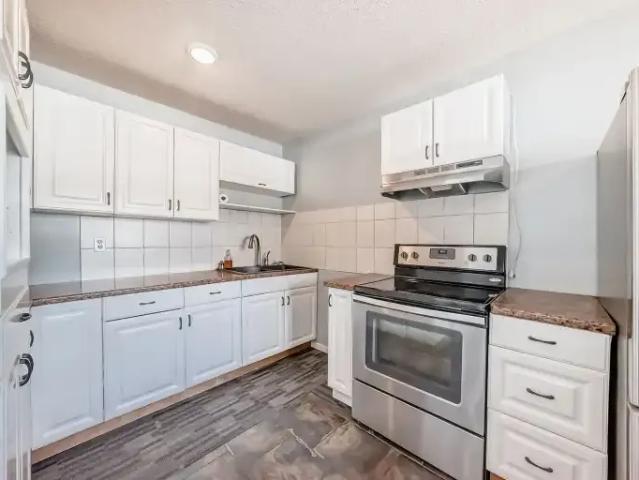Townhouse for rent in Northwest, Alberta