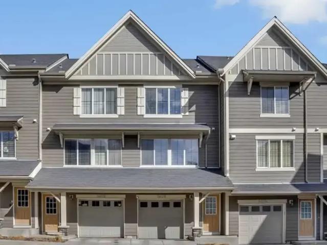 Townhouse for rent in Northwest, Alberta