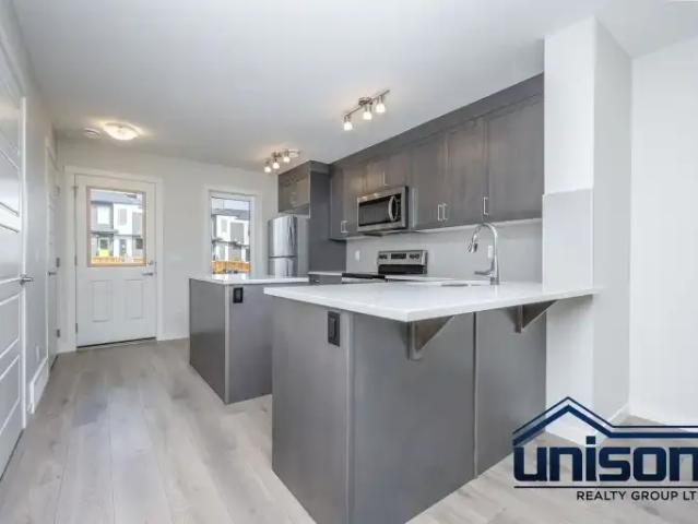 Townhouse for rent in Northwest, Alberta
