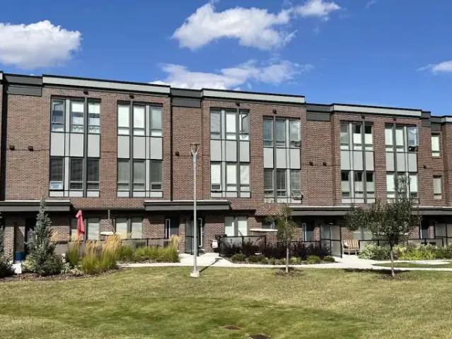 Townhouse for rent in Northwest, Alberta