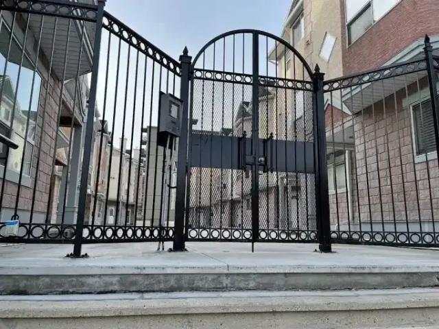 Townhouse for rent in Northwest, Alberta