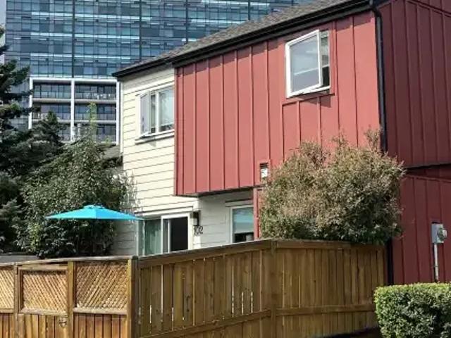 Townhouse for rent in Northwest, Alberta