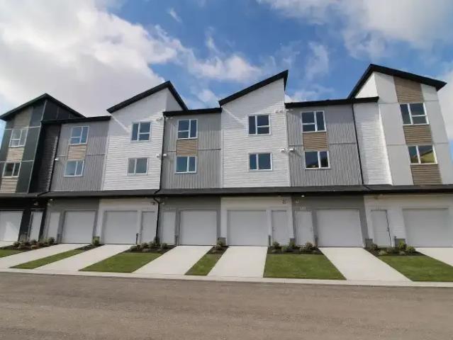 Townhouse for rent in Northwest, Alberta