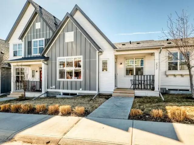 Townhouse for rent in Northwest, Alberta