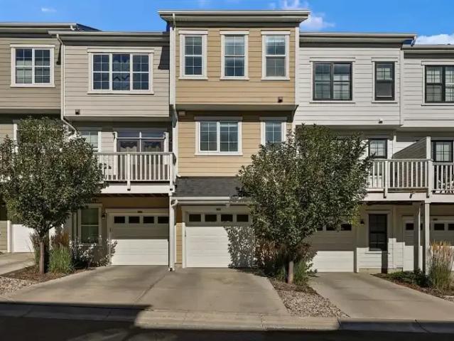 Townhouse for rent in Northwest, Alberta