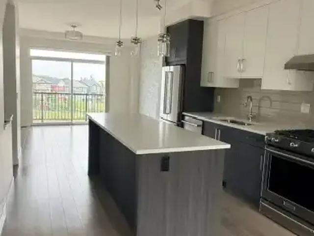 Townhouse for rent in Northwest, Alberta