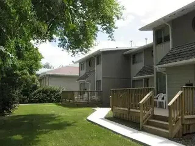 Townhouse for rent in Northwest, Alberta