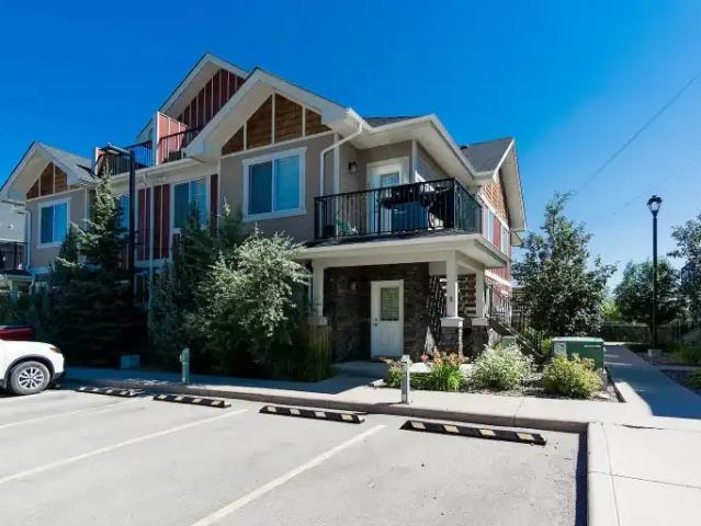 Townhouse for rent in Northwest, Alberta
