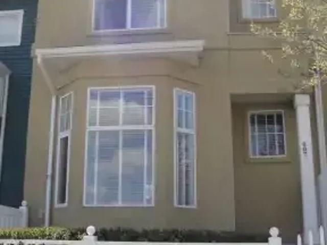 Townhouse for rent in Northwest, Alberta