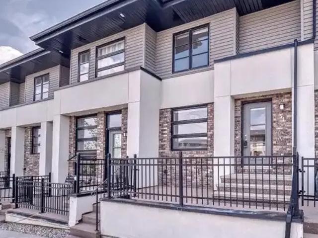 Townhouse for rent in Northwest, Alberta