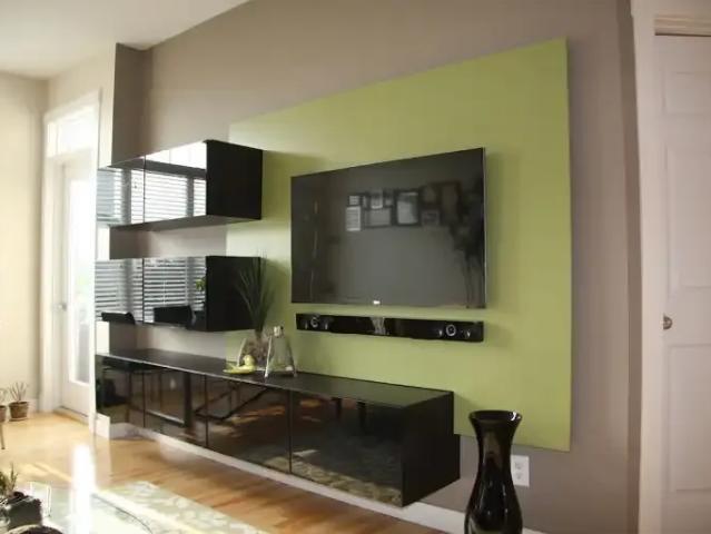 Townhouse for rent in Springside, Calgary