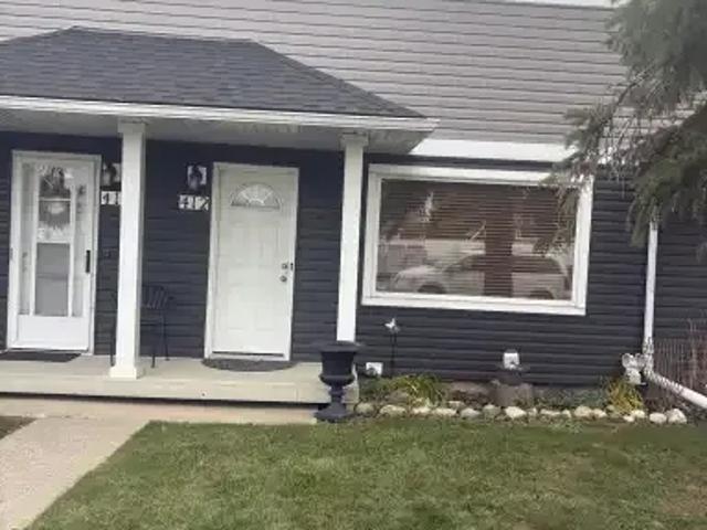 Townhouse for rent in Renfrew, Calgary