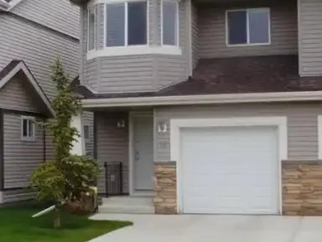 Townhouse for rent in Royal Oak, Calgary