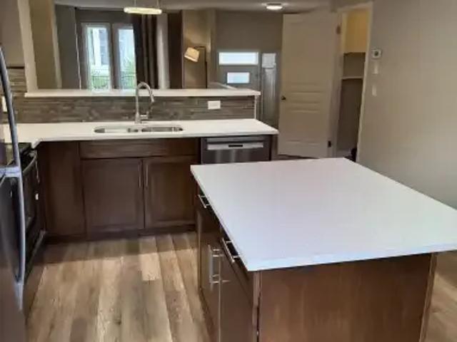 Townhouse for rent in Northwest, Alberta
