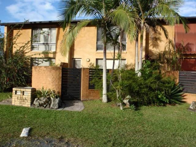 Townhouse for rent in Ocean Shores, Byron Shire Council
