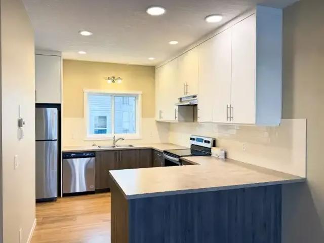 Townhouse for rent in Crossfield, Alberta