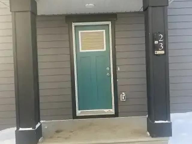 Townhouse for rent in Wedgewood, Alberta