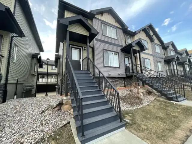 Townhouse for rent in Wedgewood, Alberta