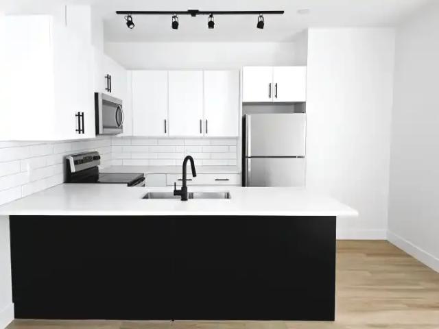 Townhouse for rent in Wedgewood, Alberta