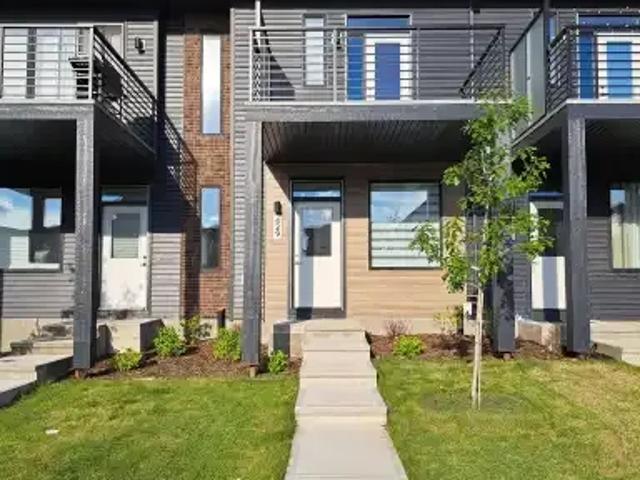 Townhouse for rent in Wedgewood, Alberta