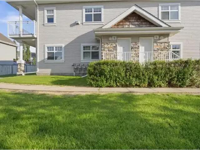 Townhouse for rent in Wedgewood, Alberta