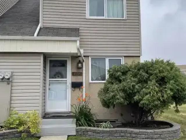 Townhouse for rent in Wedgewood, Alberta