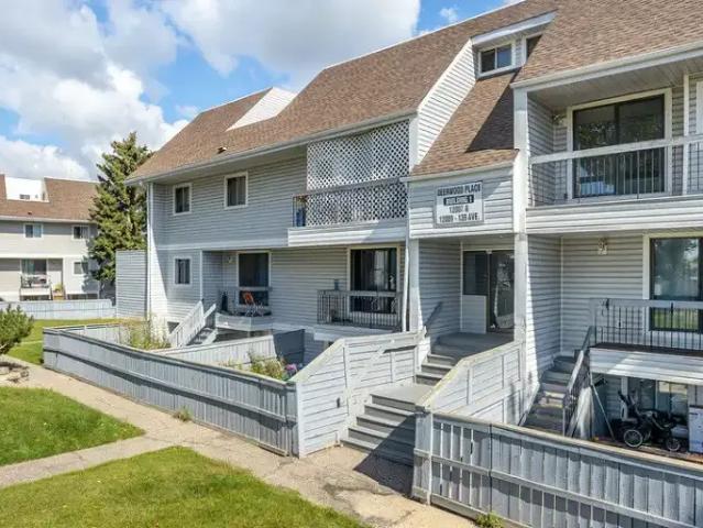 Townhouse for rent in Wedgewood, Alberta