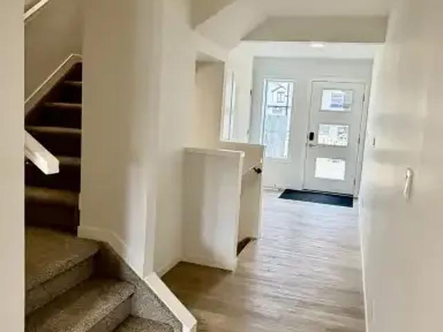 Townhouse for rent in Wedgewood, Alberta