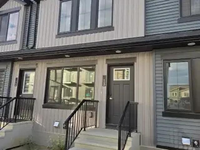 Townhouse for rent in Wedgewood, Alberta