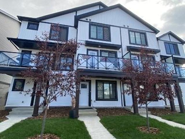 Townhouse for rent in Wedgewood, Alberta