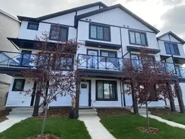 Townhouse for rent in Wedgewood, Alberta
