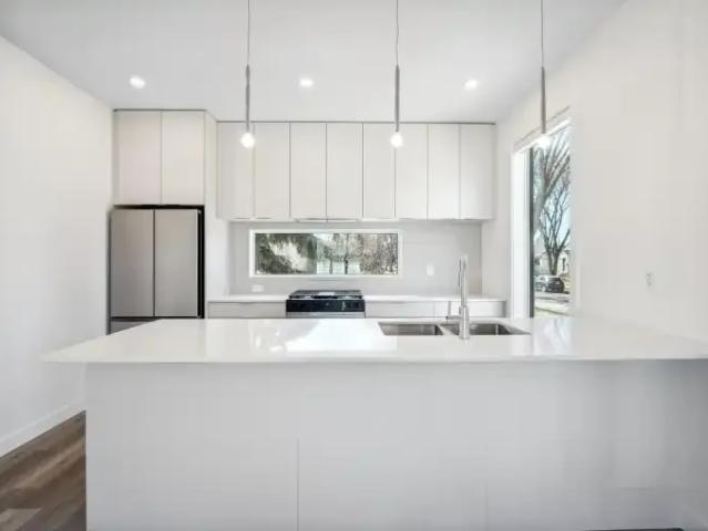 Townhouse for rent in Wedgewood, Alberta