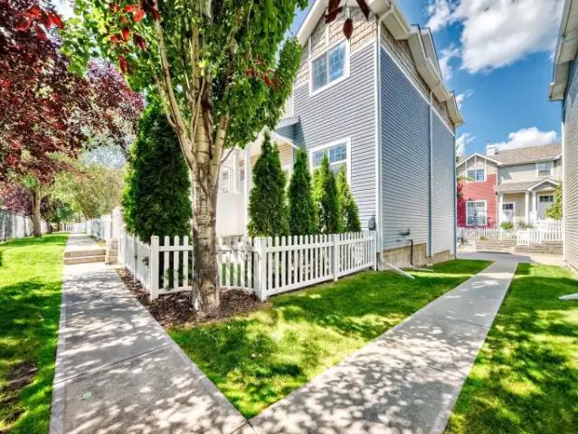 Townhouse for rent in The Hamptons, Edmonton