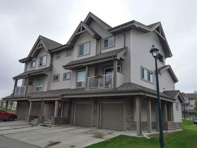 Townhouse for rent in Heritage Point, Edmonton