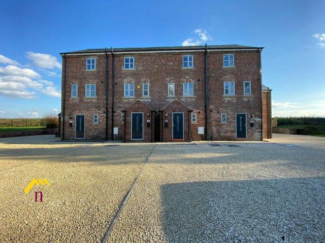 House for sale in Rawcliffe, Rawcliffe Bridge