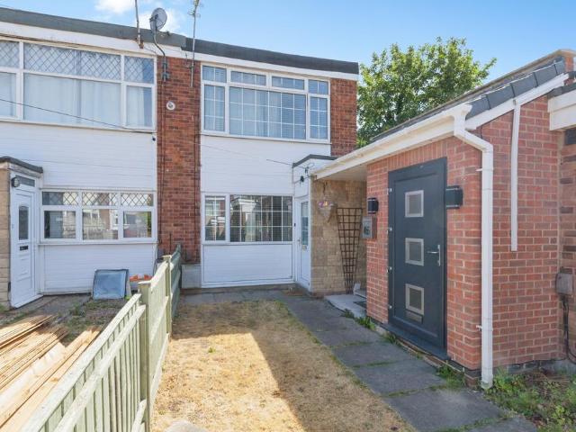 House for sale in Stanford On Avon, Leicestershire