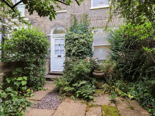 House for sale in The Kite, Arbury