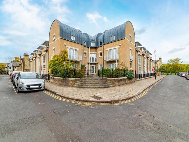 House for sale in Arbury, Cambridgeshire
